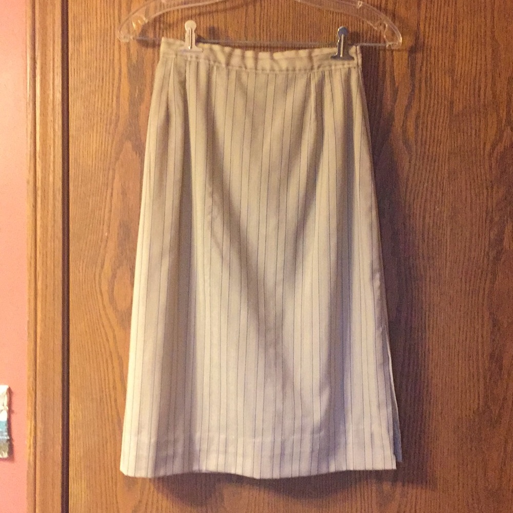 VINTAGE SKIRT SET - Picture 3 of 8